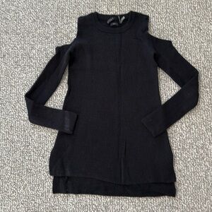 Alice+olivia cold shoulder tunic